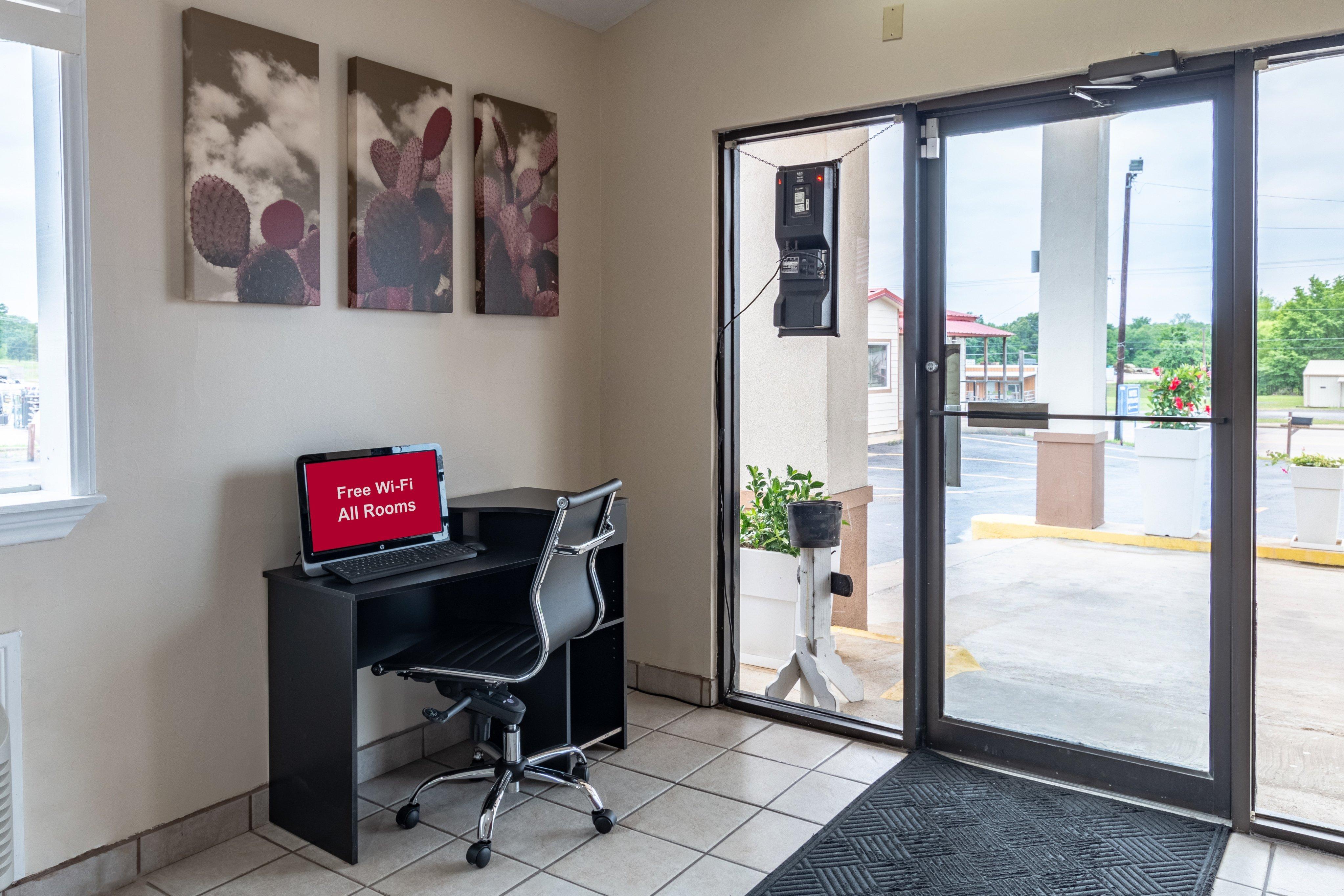 Red Roof Inn Buffalo, Tx Ngoại thất bức ảnh