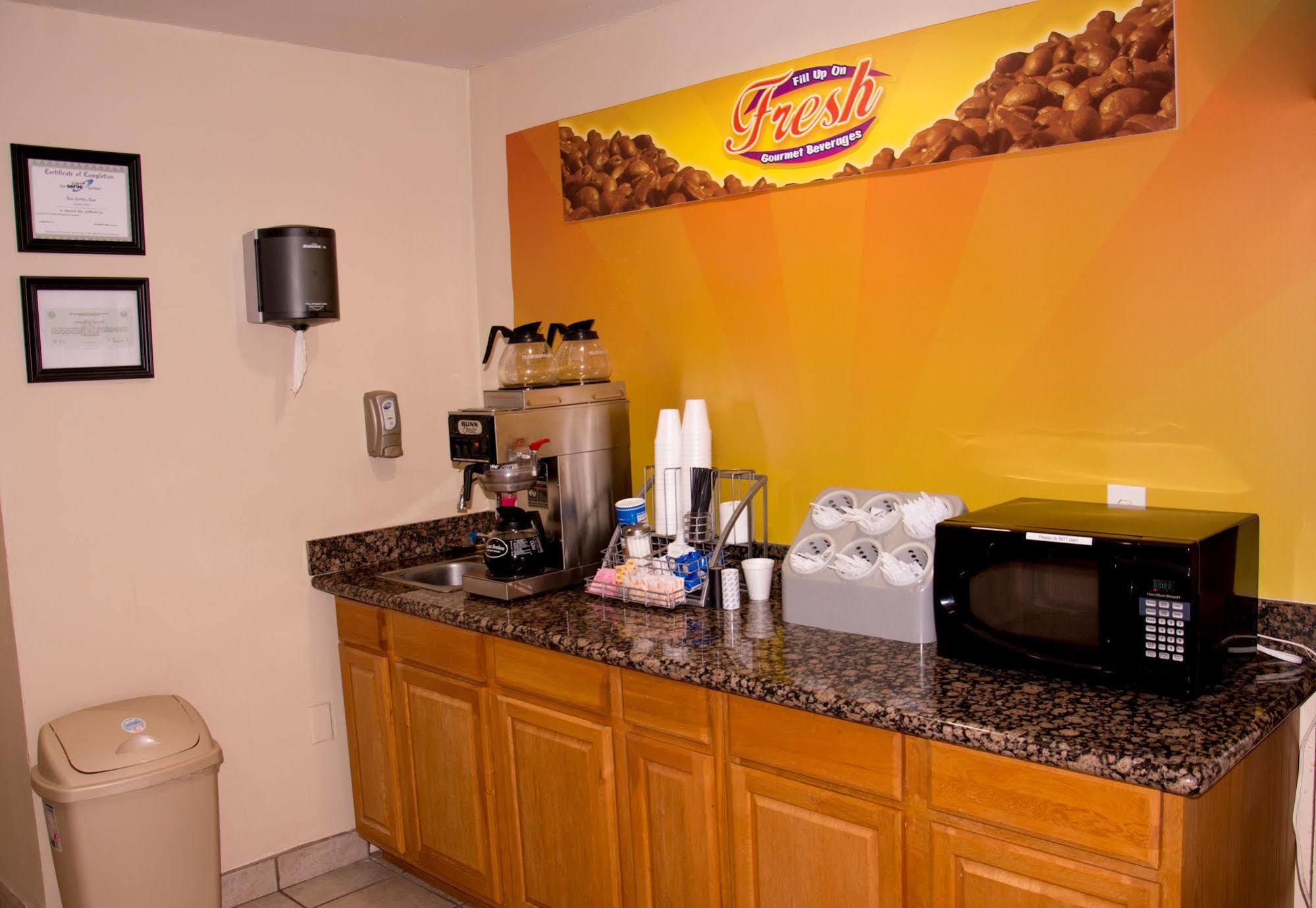 Red Roof Inn Buffalo, Tx Ngoại thất bức ảnh